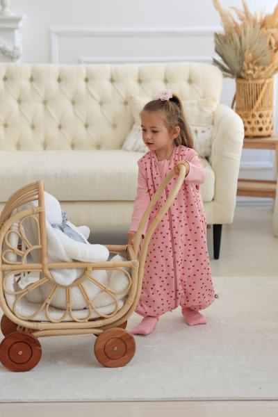 Kız Çocuk  Ayaklı Uyku Tulumu - Kalplı