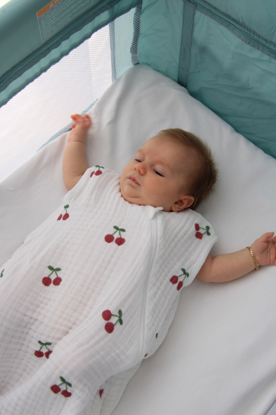 Bebek Müslin Uyku Tulumu – Kiraz